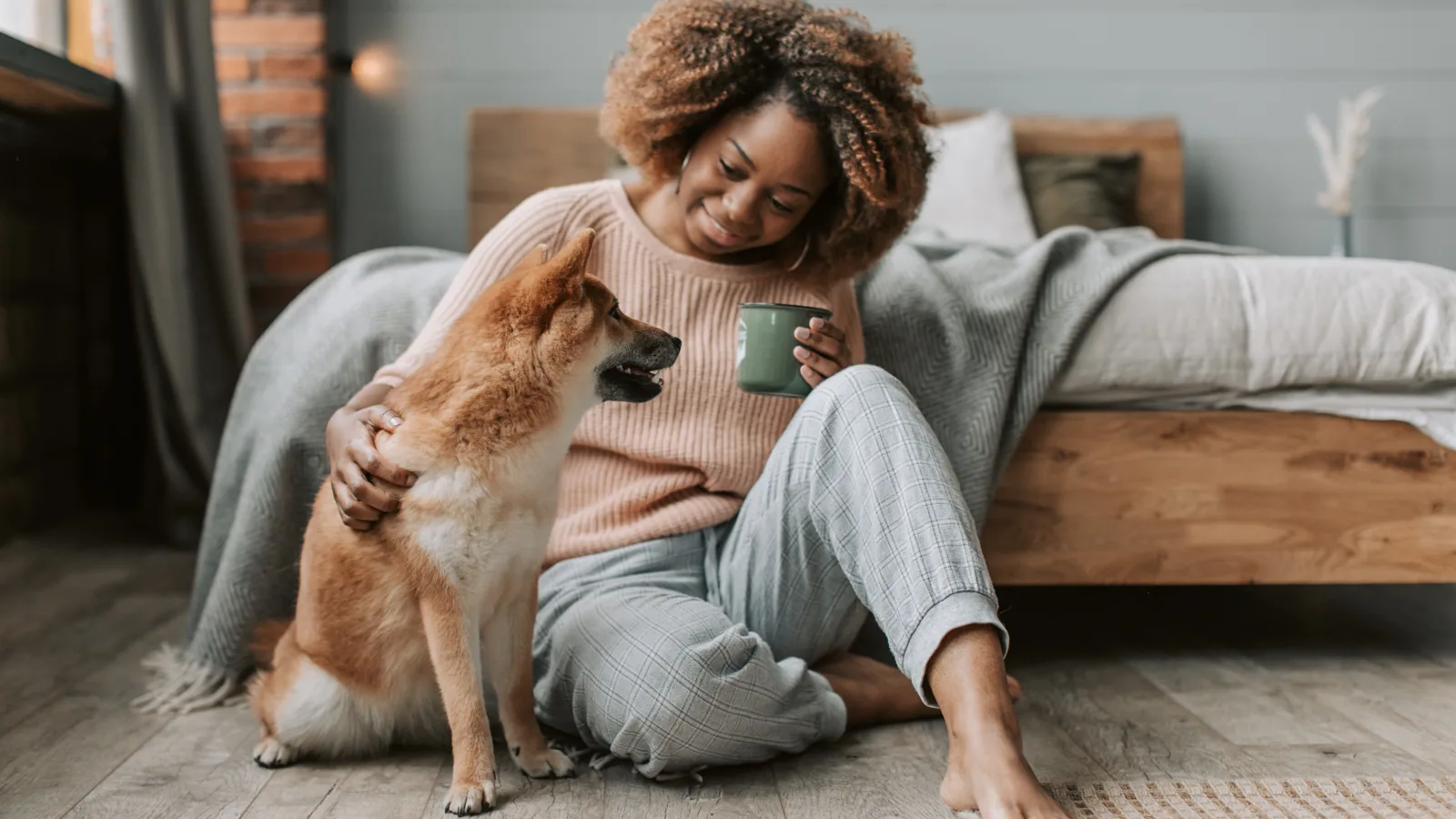 Illustration of clinical follow-up at home